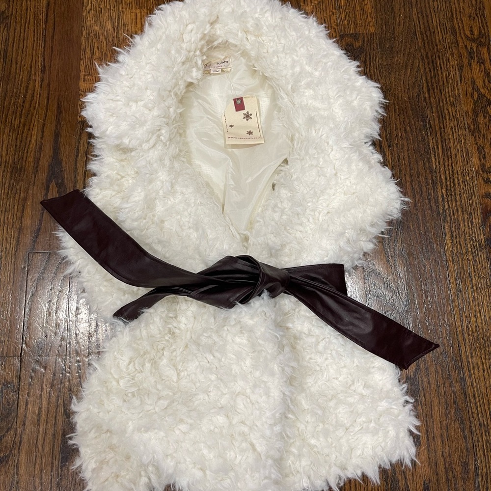 JJ Winter Faux fur belted vest size M